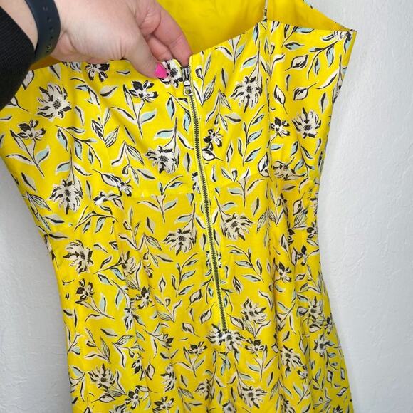 Alice + Olivia Glinda Yellow Floral Cotton Silk Blend Mini Fit and Flare Dress 8 - Picture 8 of 16